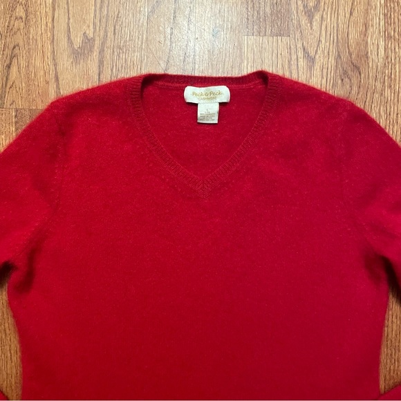 Peck & Peck Red 2 Ply Cashmere V Neck Pullover Sweater size L - Picture 2 of 14